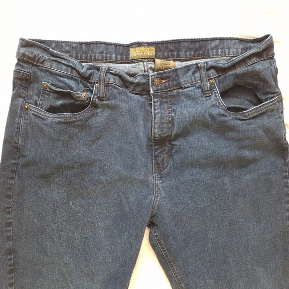 URBAN Star Men's Straight Dark Wash Blue Jeans, 44 x 31 - Picture 3 of 12